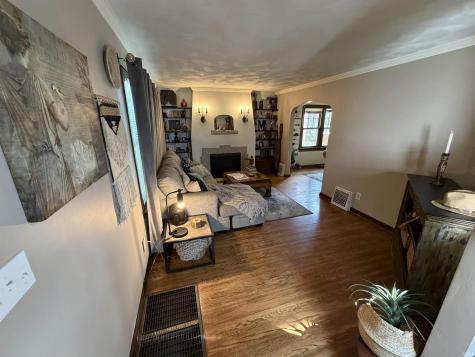 1607 Cherokee Road Fort Wayne IN 46808