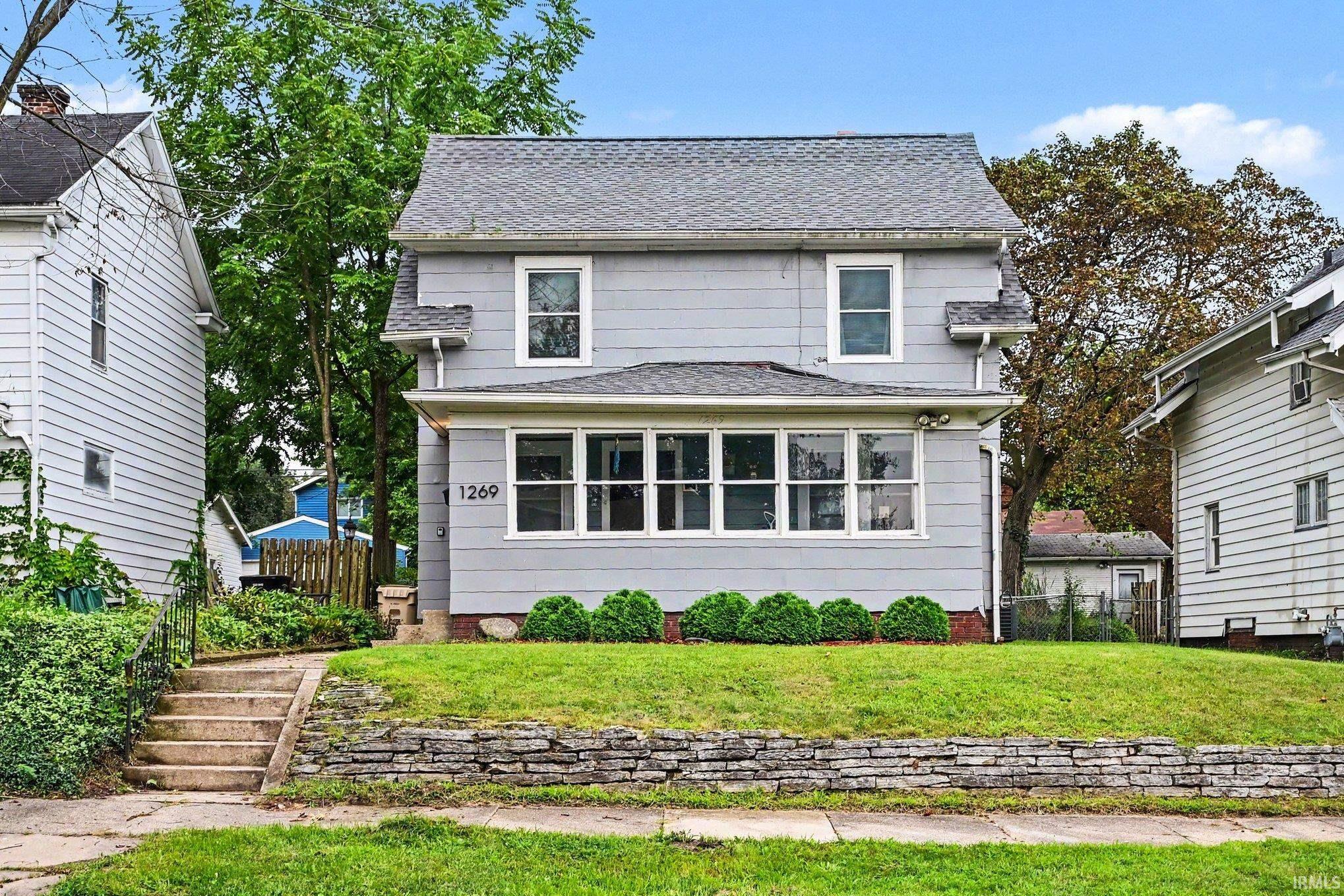 1269 Woodward Avenue South Bend IN 46616