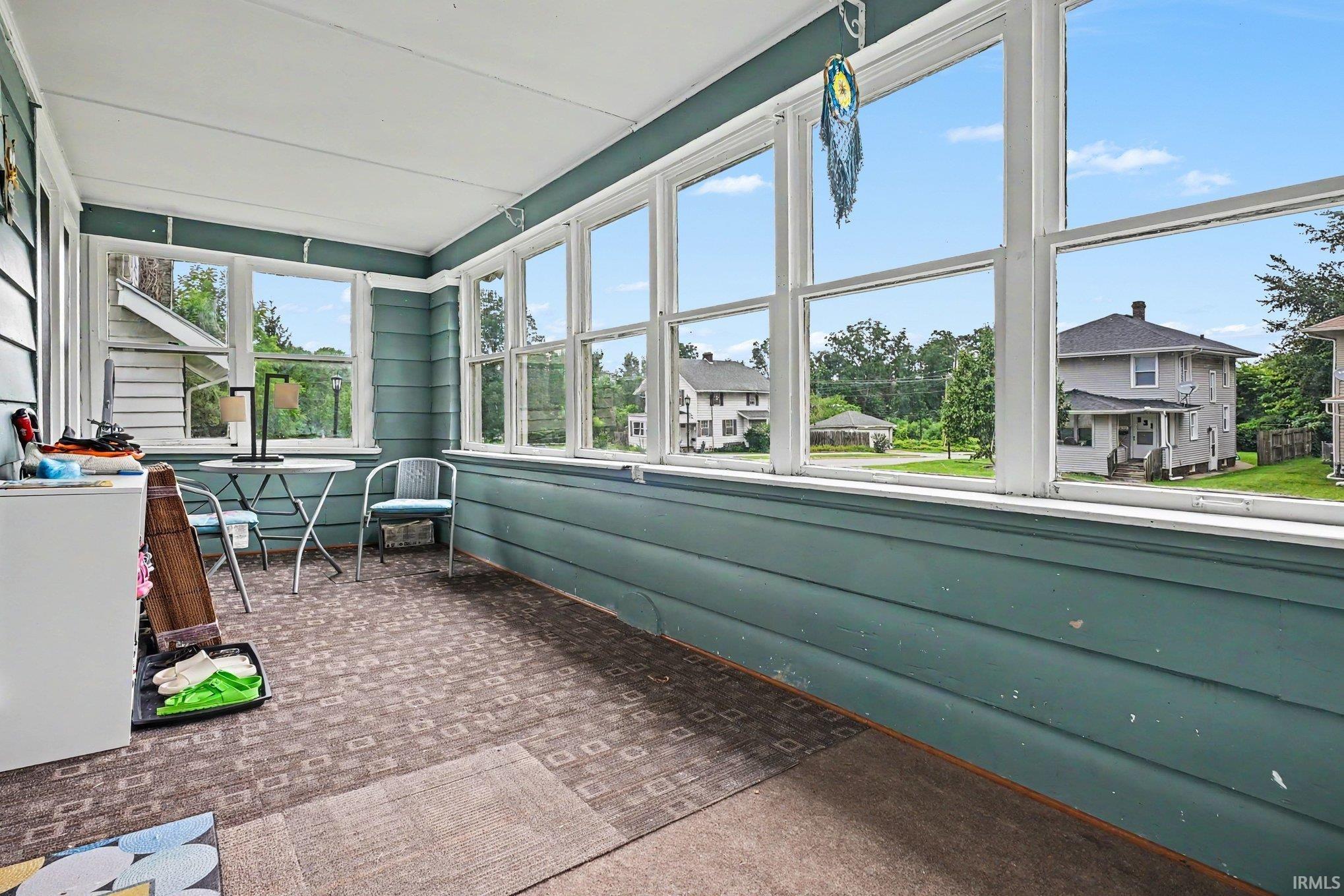 1269 Woodward Avenue South Bend IN 46616