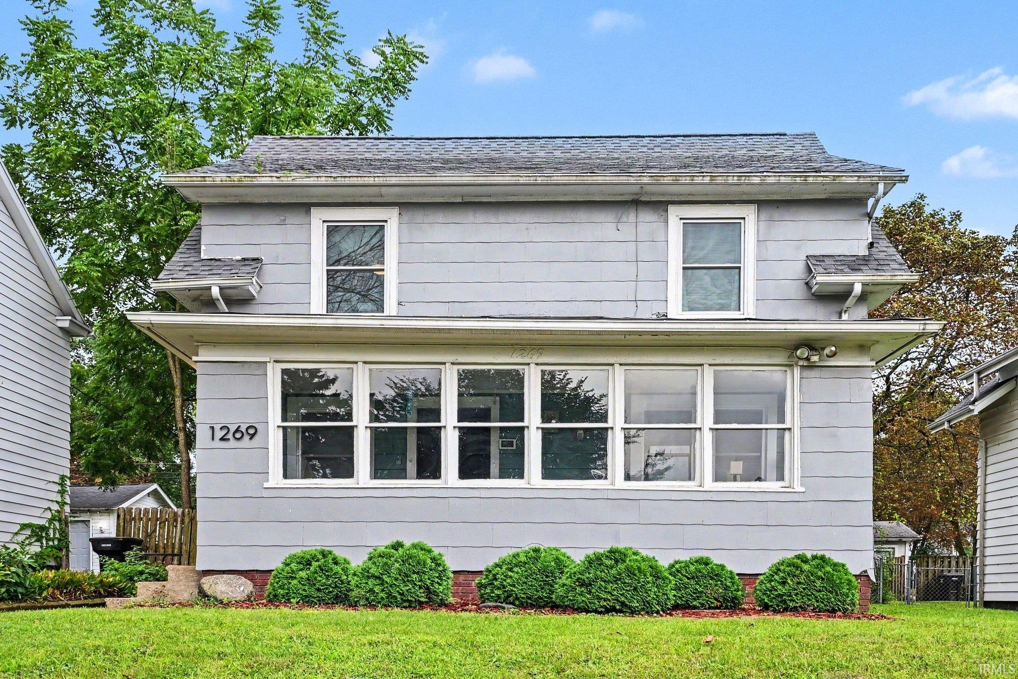 1269 Woodward Avenue South Bend IN 46616