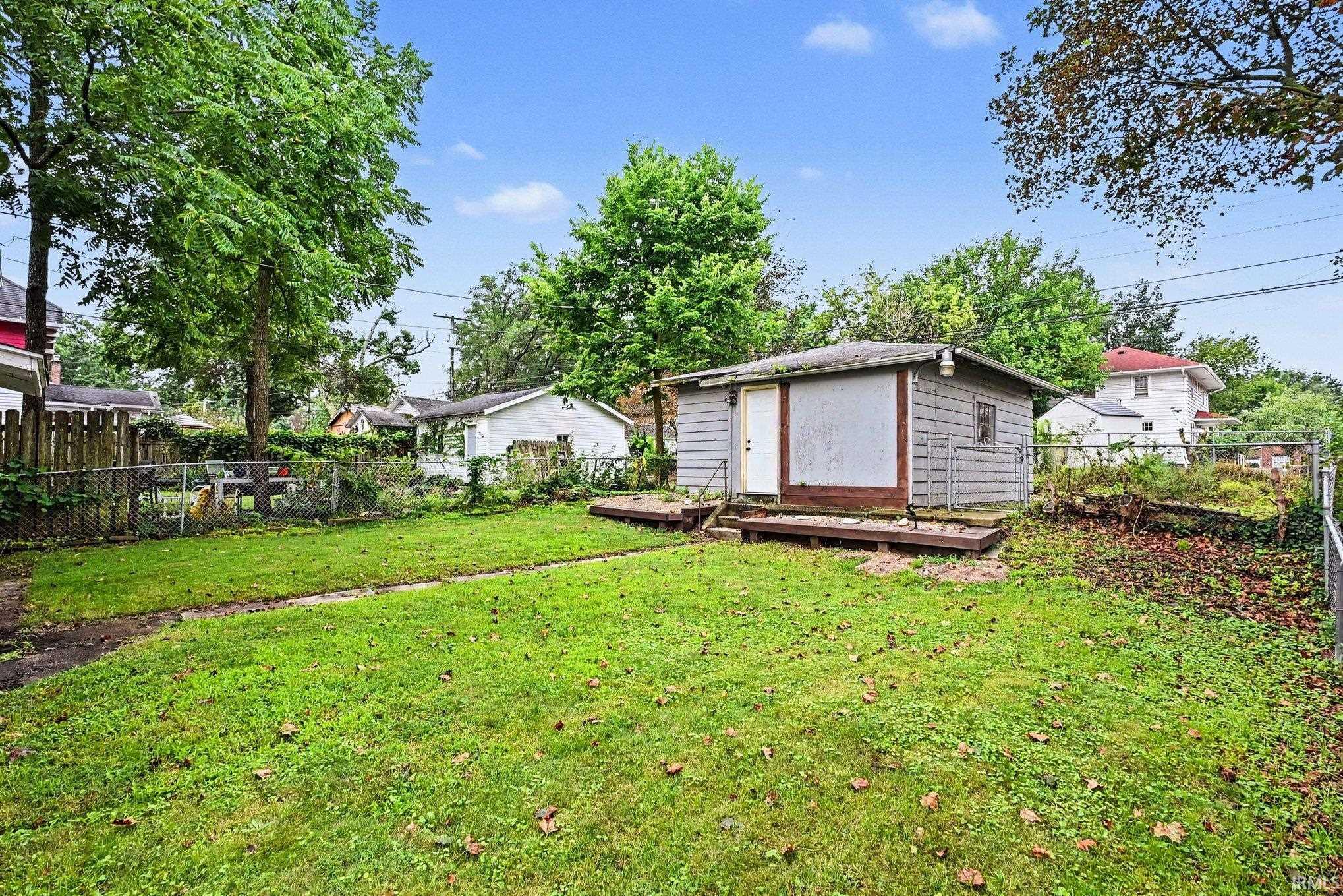 1269 Woodward Avenue South Bend IN 46616