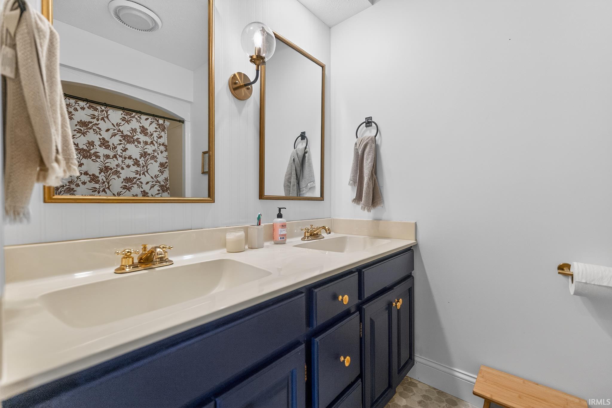 115 Greenfield Drive Middlebury IN 46540