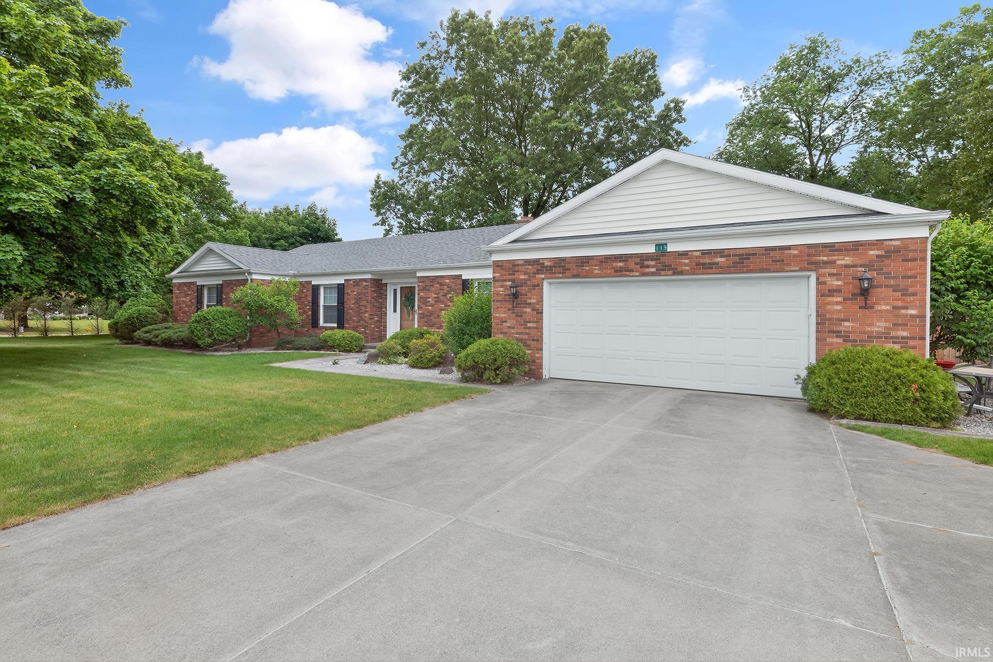 115 Greenfield Drive Middlebury IN 46540