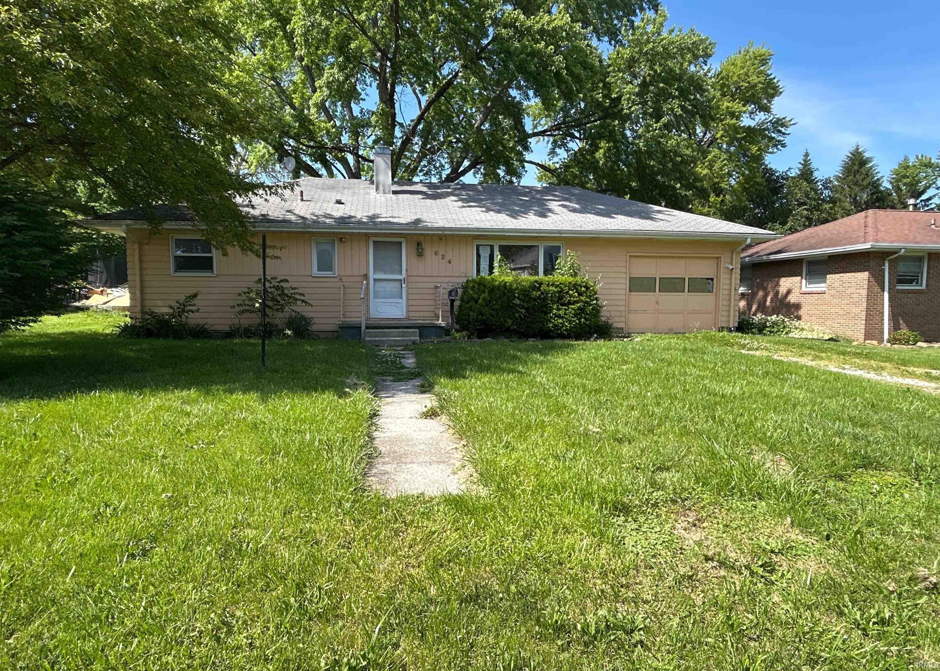 624 Elmer Avenue Fort Wayne IN 46808
