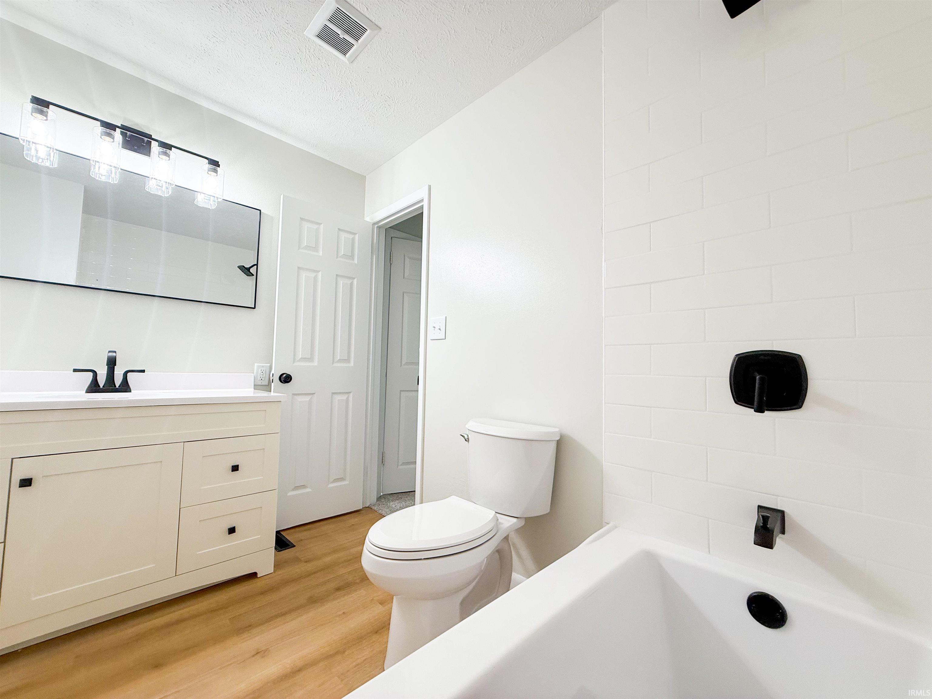 23088 Janiper Drive Elkhart IN 46517