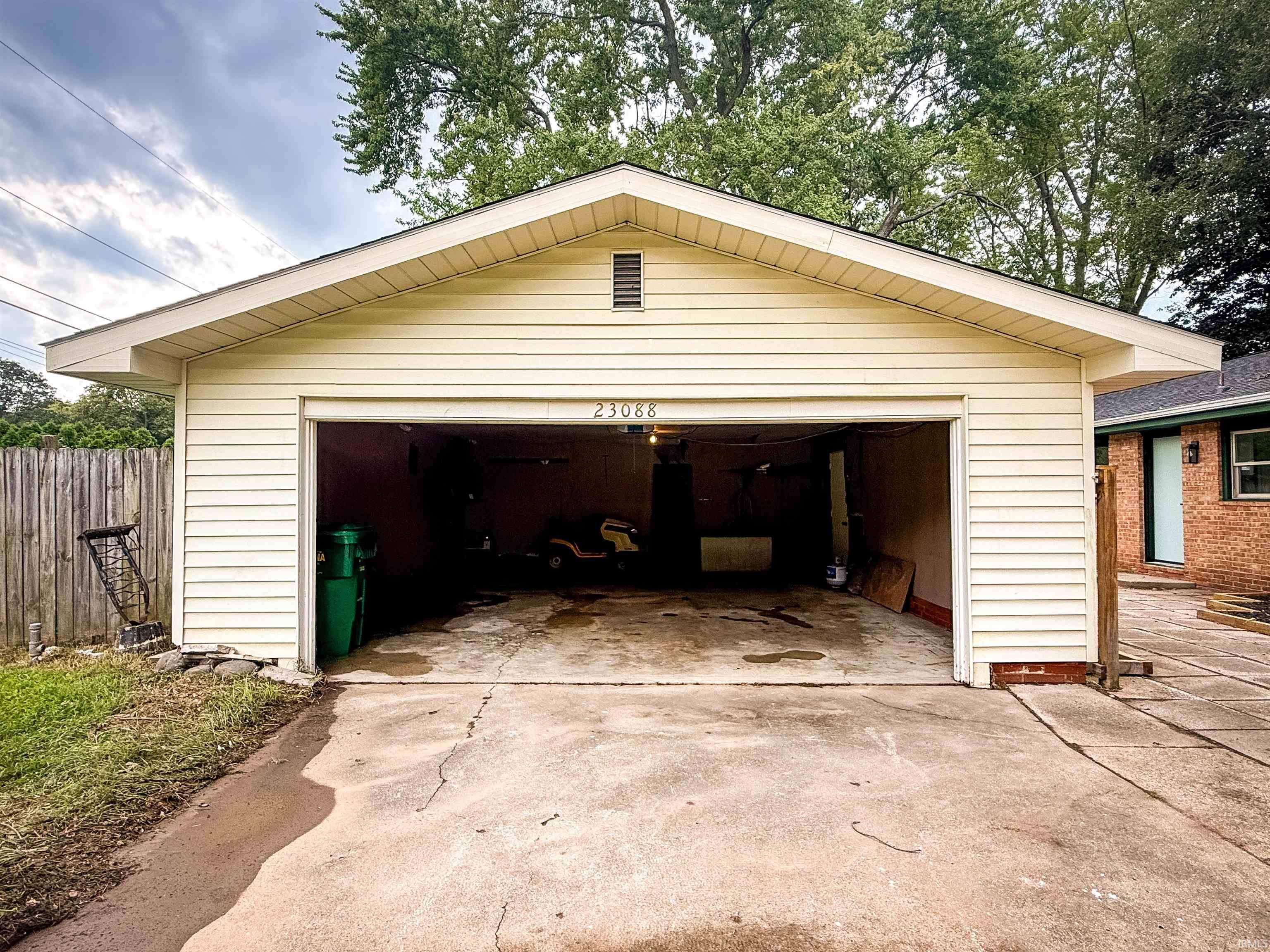 23088 Janiper Drive Elkhart IN 46517