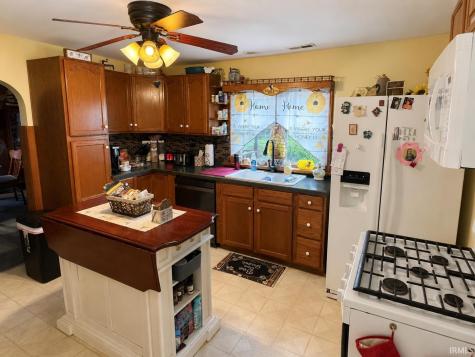 618 East Street Monticello IN 47960