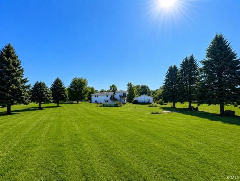 406 Northfield Lane Valparaiso IN 46383