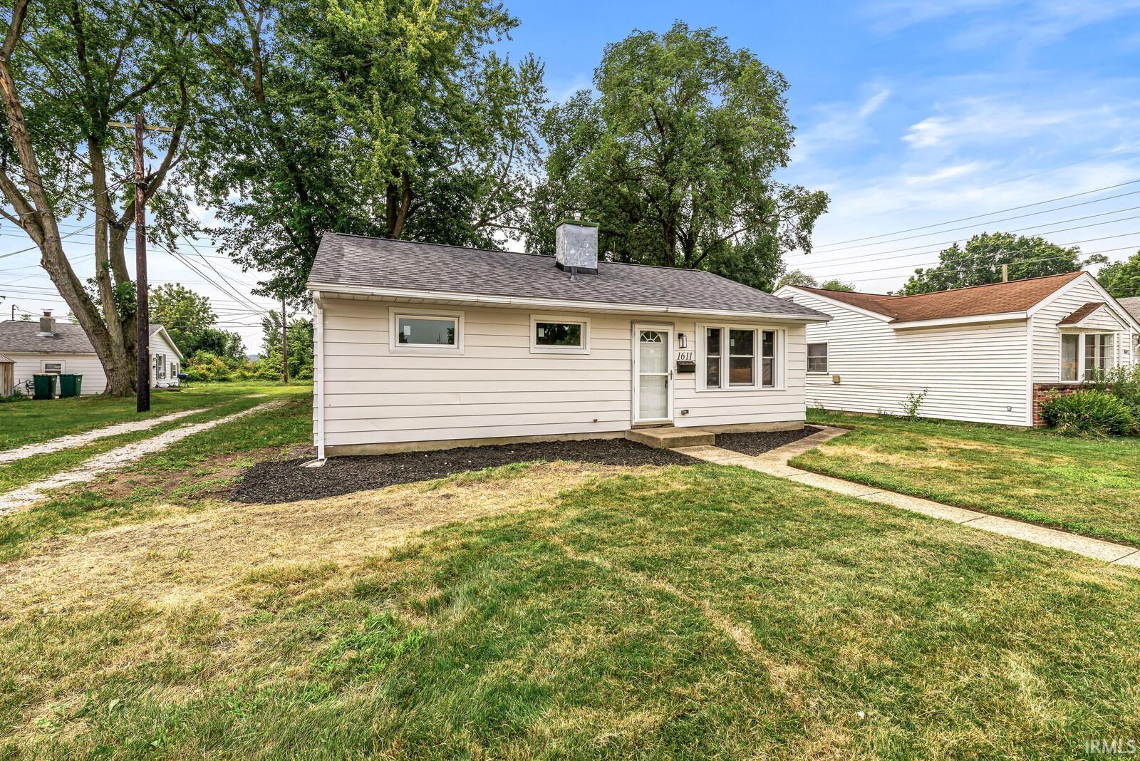 1611 E 4th Street Mishawaka IN 46544
