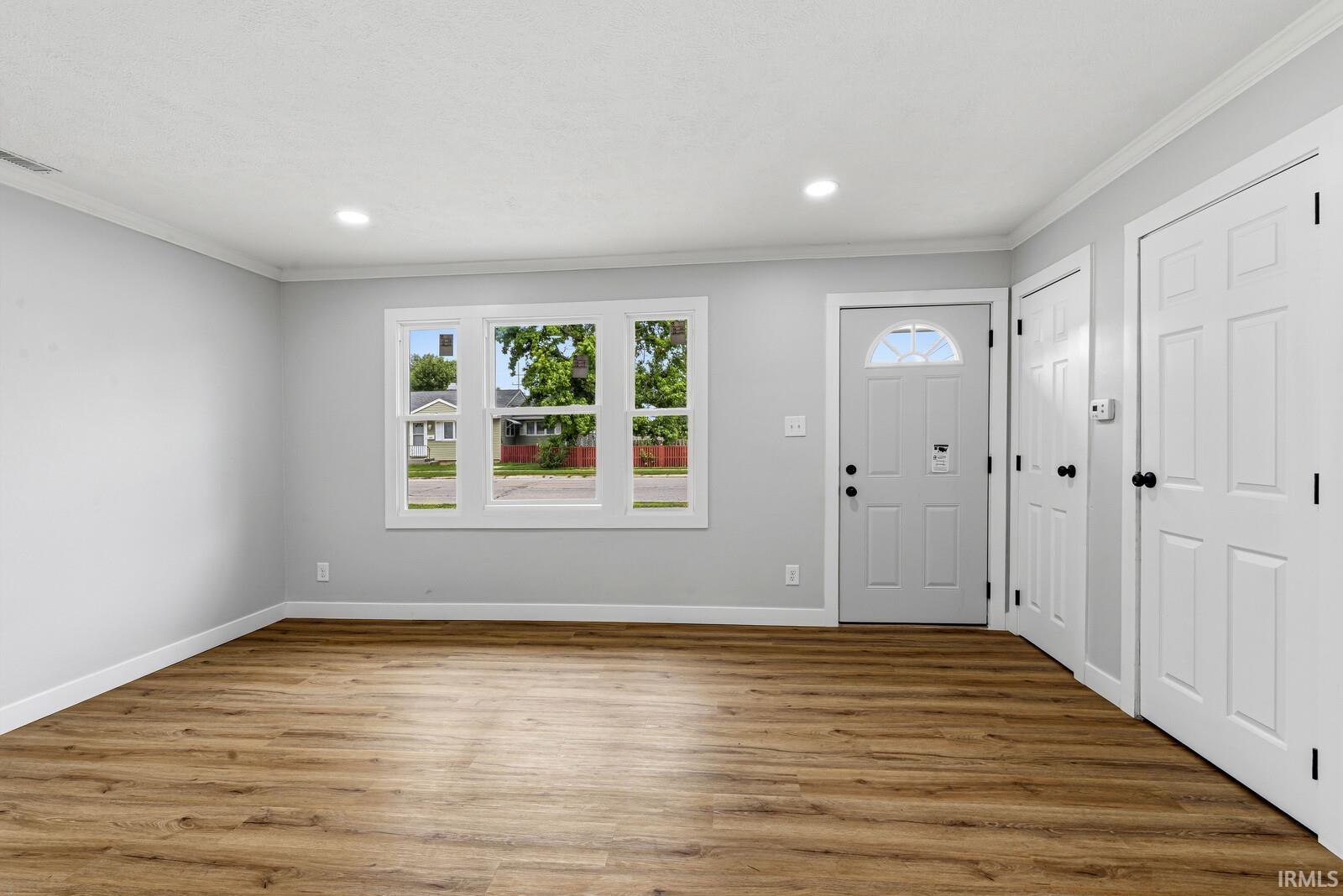1611 E 4th Street Mishawaka IN 46544