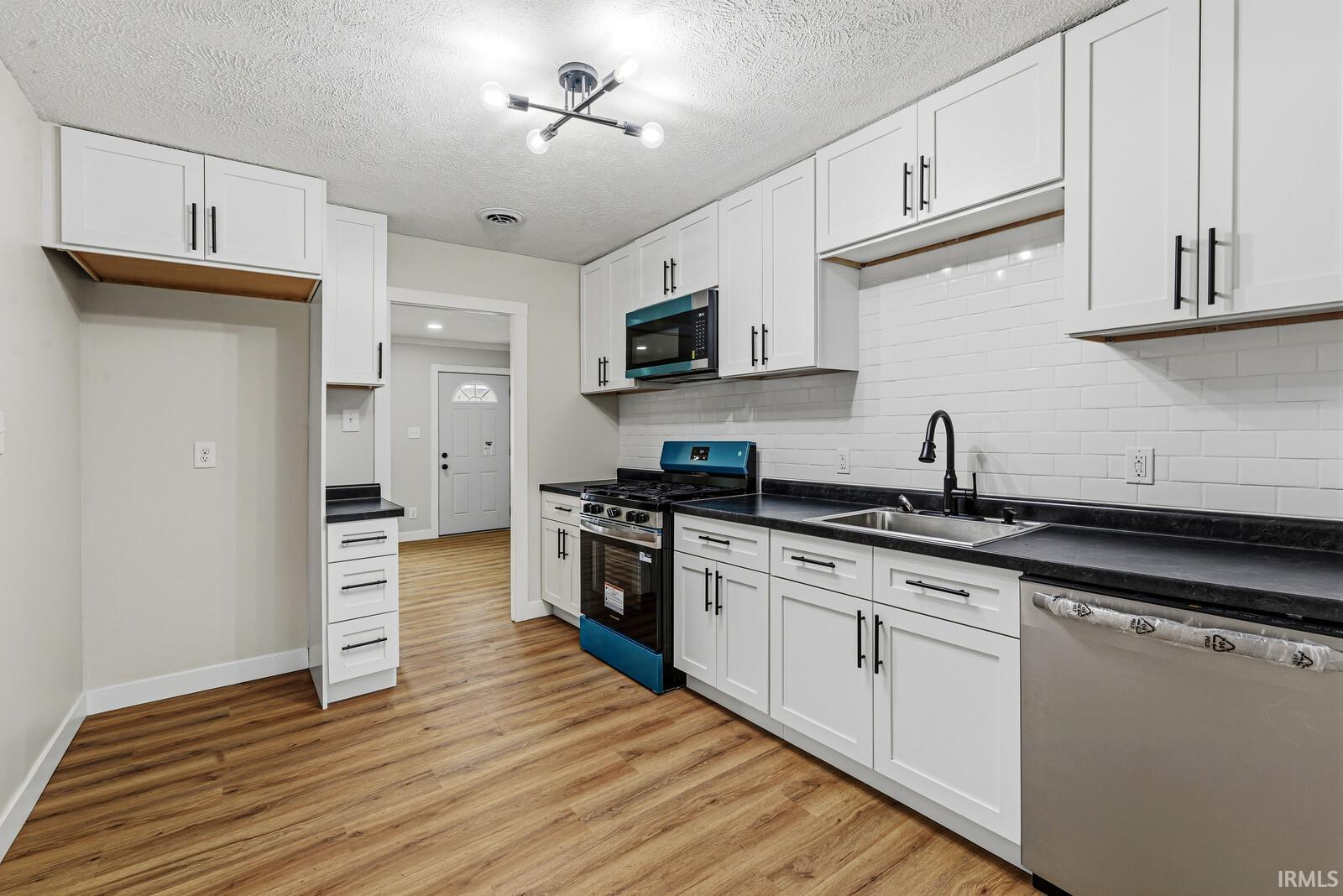 1611 E 4th Street Mishawaka IN 46544