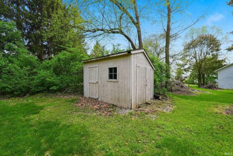 5880 N 170 Road Howe IN 46746