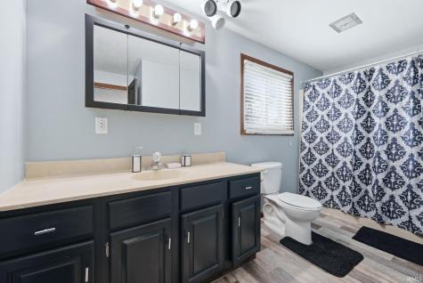 5880 N 170 Road Howe IN 46746