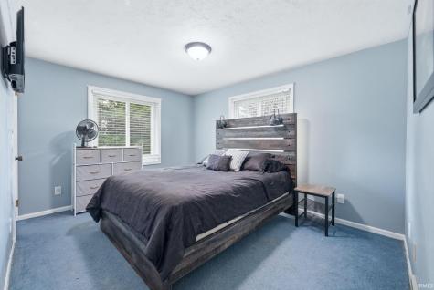 5880 N 170 Road Howe IN 46746