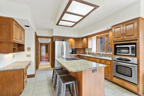 1927 S Hadley Road Fort Wayne IN 46804