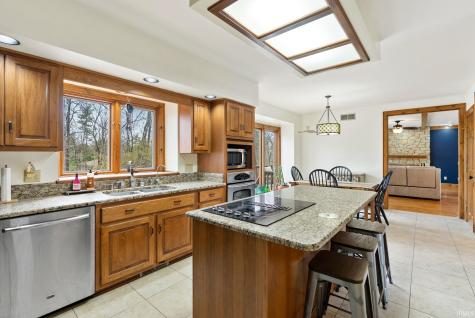 1927 S Hadley Road Fort Wayne IN 46804