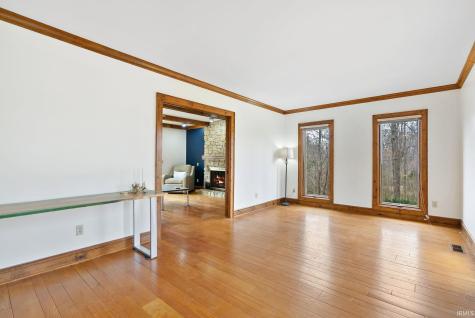 1927 S Hadley Road Fort Wayne IN 46804