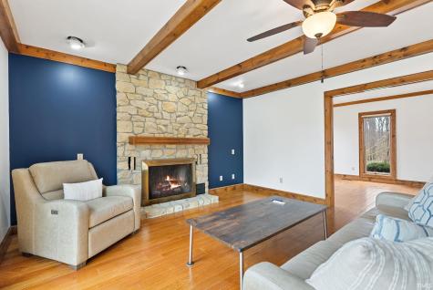 1927 S Hadley Road Fort Wayne IN 46804