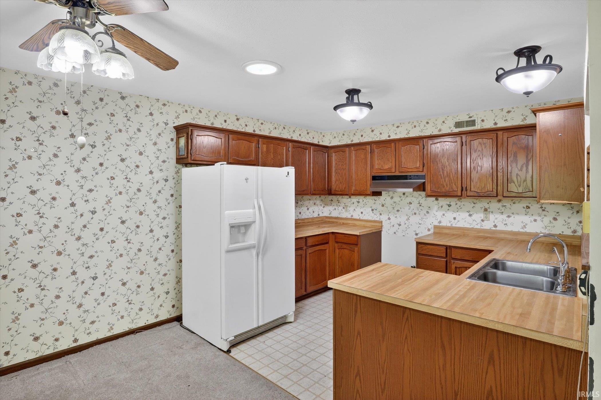 53575 Hyde Park Drive Bristol IN 46507