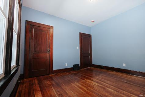 1042 Bellemeade Avenue Evansville IN 47714