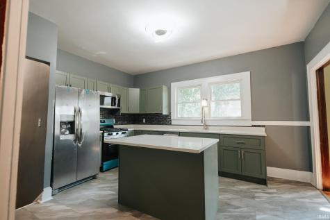 1042 Bellemeade Avenue Evansville IN 47714