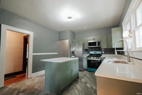 1042 Bellemeade Avenue Evansville IN 47714