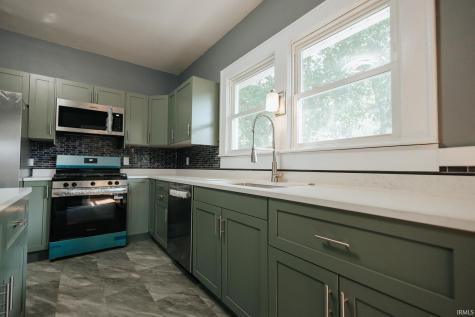 1042 Bellemeade Avenue Evansville IN 47714