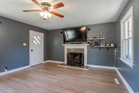 2153 Adams Avenue Evansville IN 47714
