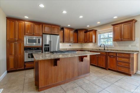 8950 Windham Court Evansville IN 47725