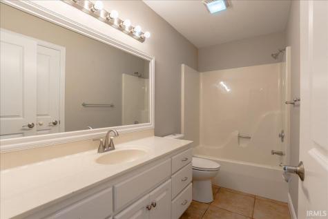 8950 Windham Court Evansville IN 47725