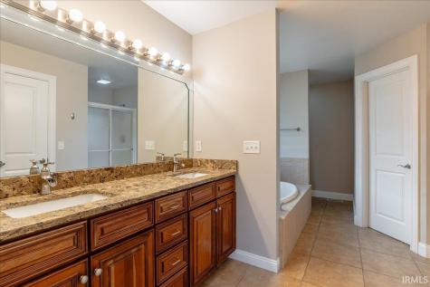 8950 Windham Court Evansville IN 47725