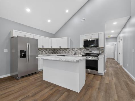 4403 Eagledale Court Fort Wayne IN 46816