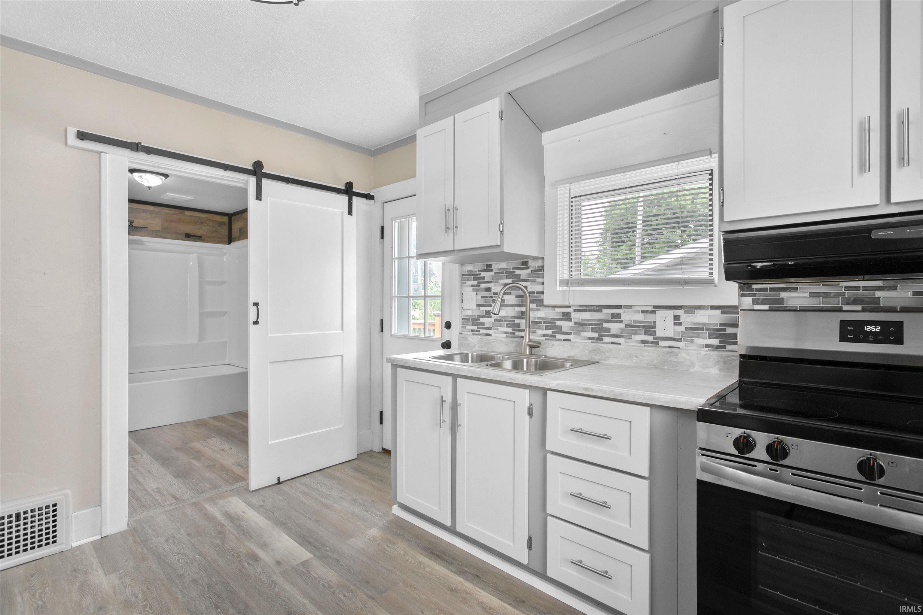 223 Prairie Avenue Mishawaka IN 46544