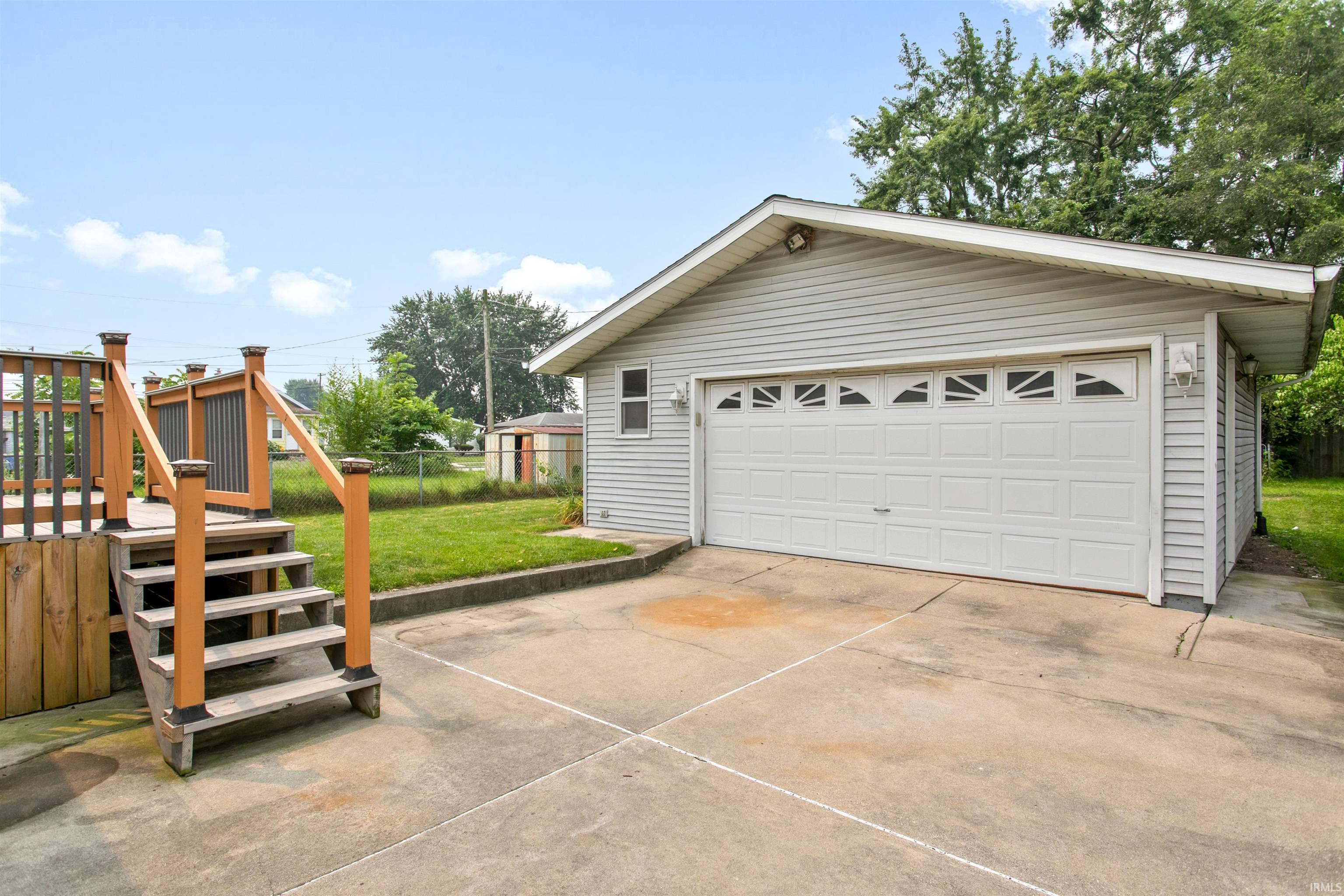 223 Prairie Avenue Mishawaka IN 46544