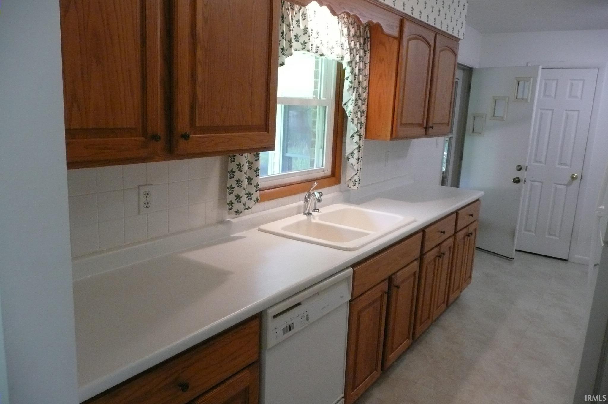 51678 Grape Road Granger IN 46530