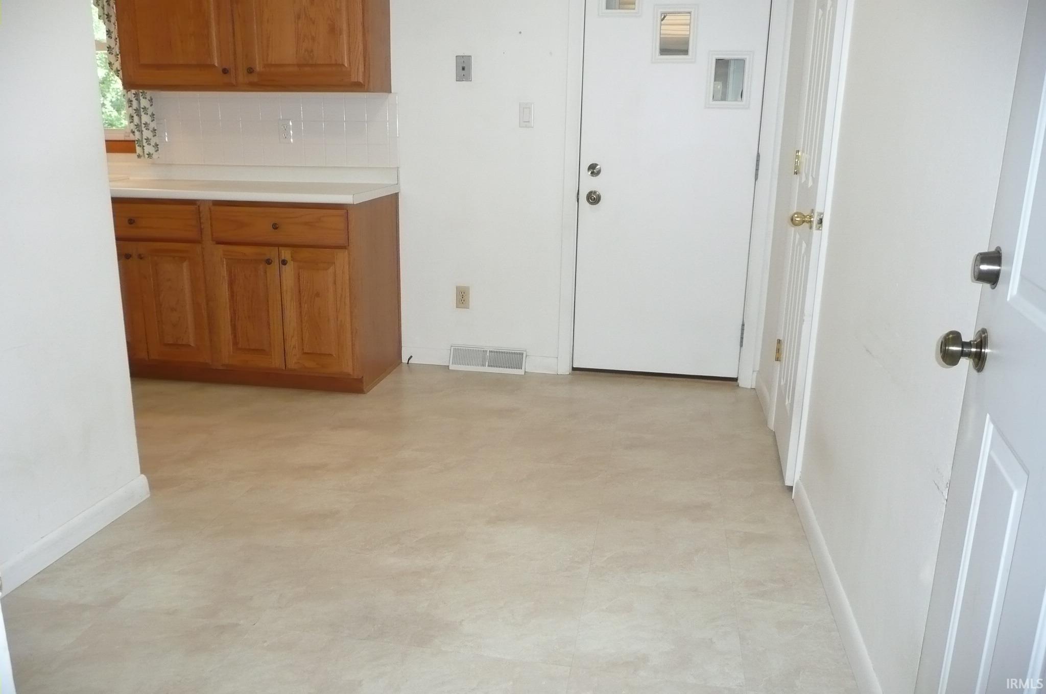 51678 Grape Road Granger IN 46530