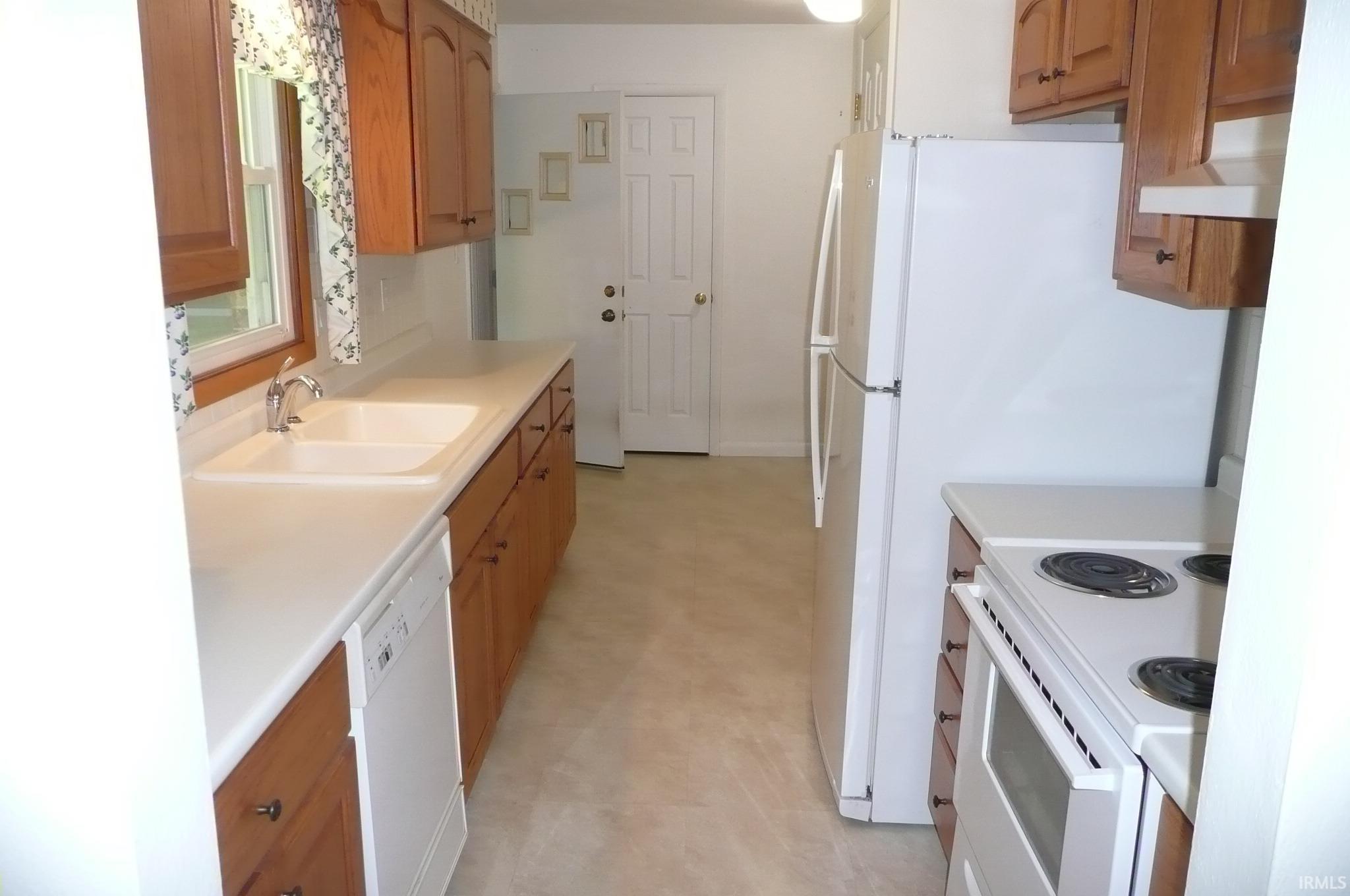 51678 Grape Road Granger IN 46530