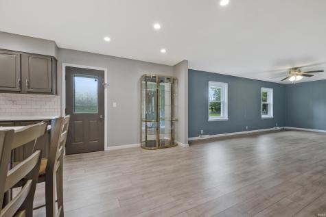 4934 Heckel Road Evansville IN 47725