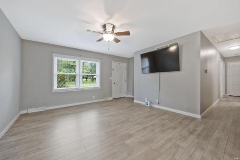 4934 Heckel Road Evansville IN 47725