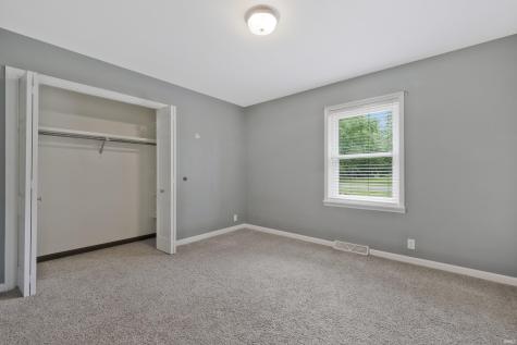 4934 Heckel Road Evansville IN 47725