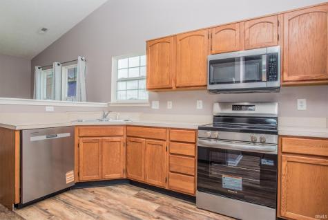 9105 Robey Meadows Lane Indianapolis IN 46234