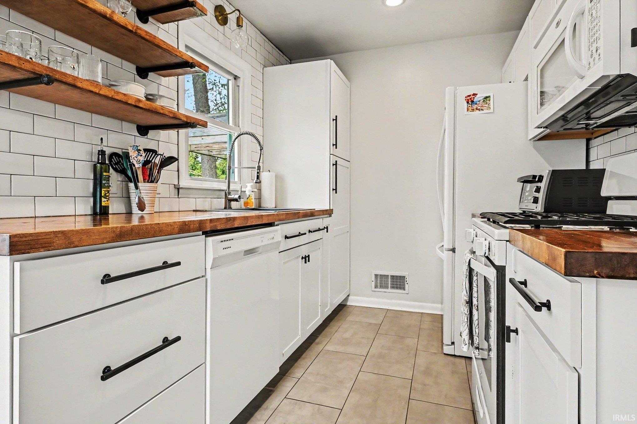 3506 Chevy Chase South Bend IN 46615