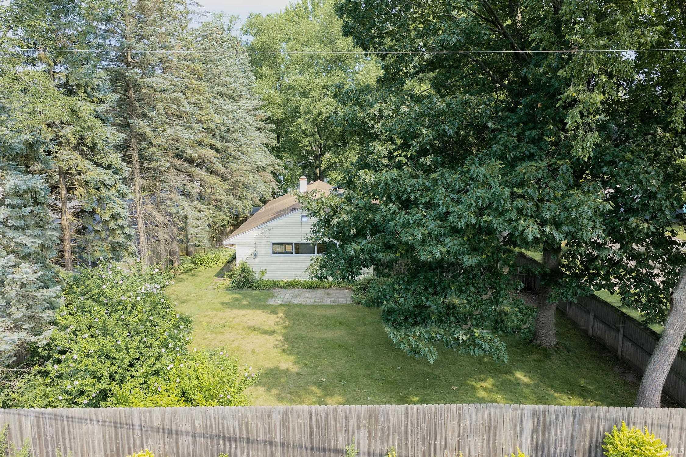 1734 Campeau Street South Bend IN 46617