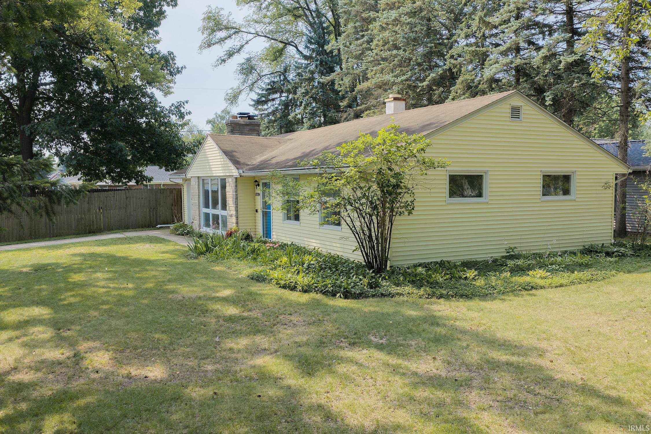 1734 Campeau Street South Bend IN 46617
