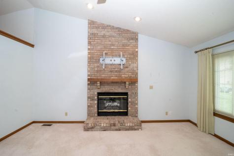 827 Sussex Court Lafayette IN 47909