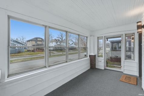 931 Woodview Boulevard Fort Wayne IN 46806