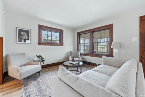 931 Woodview Boulevard Fort Wayne IN 46806