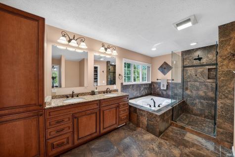 51530 Clubhouse Drive South Bend IN 46628
