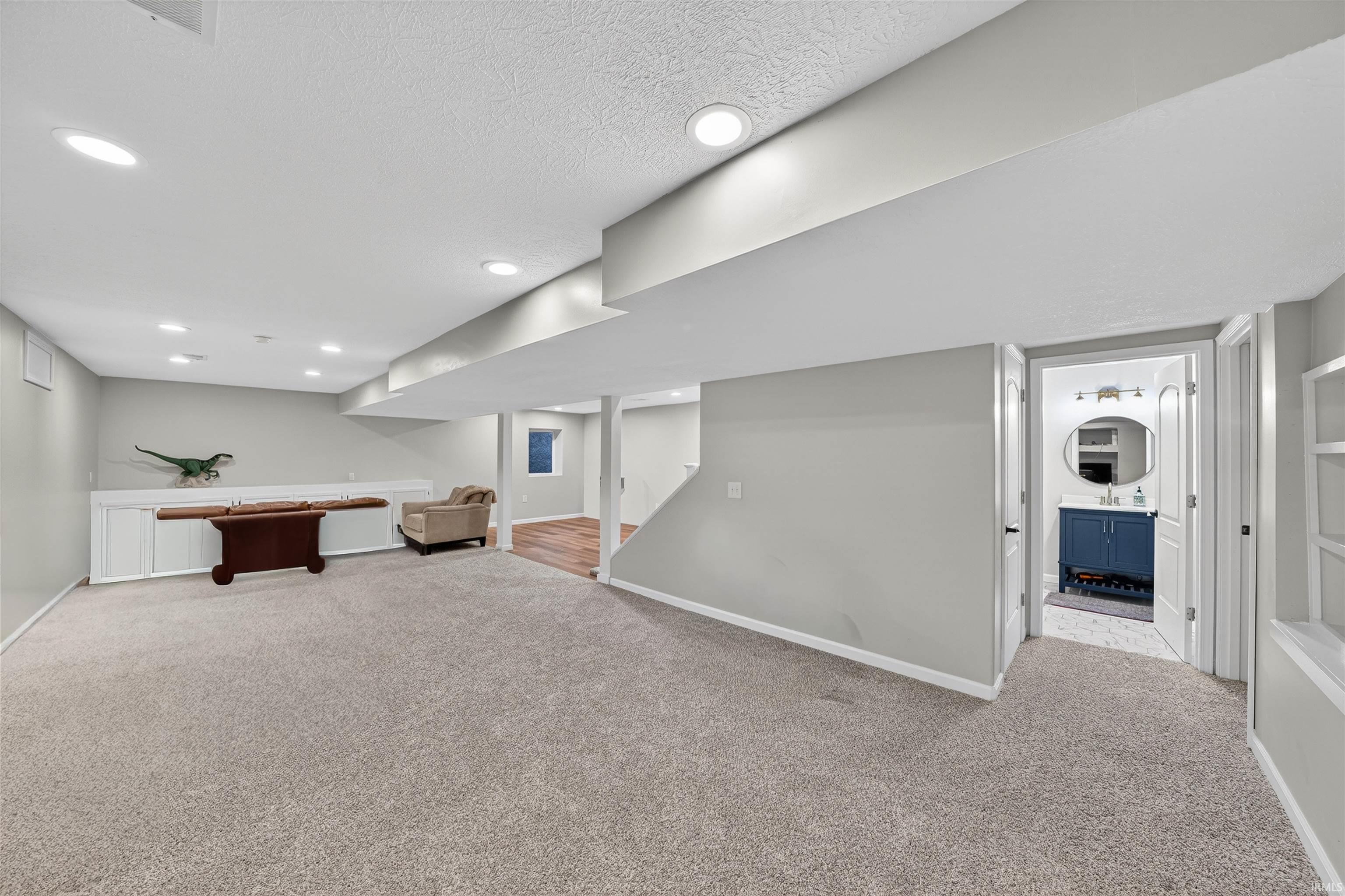 51530 Clubhouse Drive South Bend IN 46628