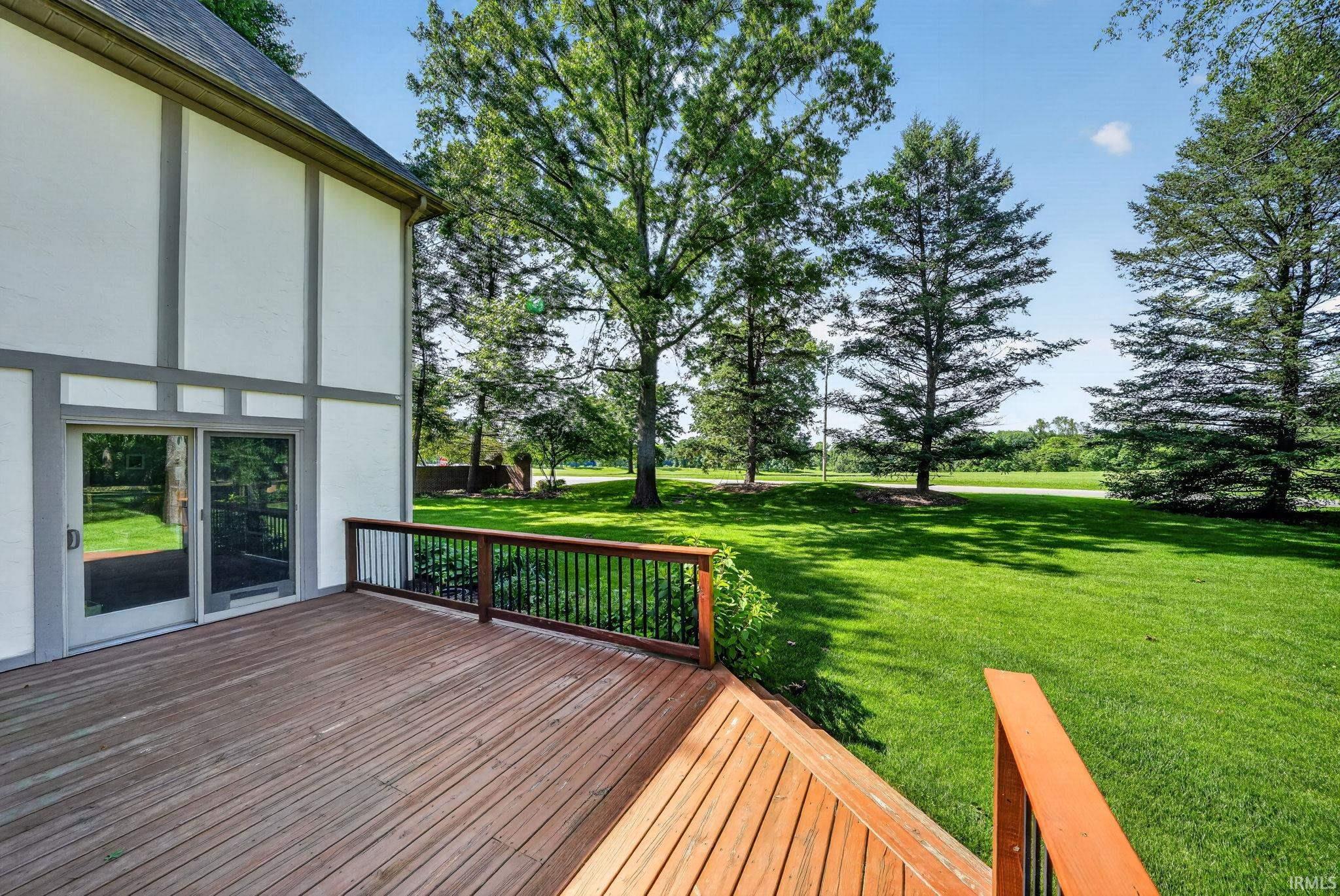 51530 Clubhouse Drive South Bend IN 46628